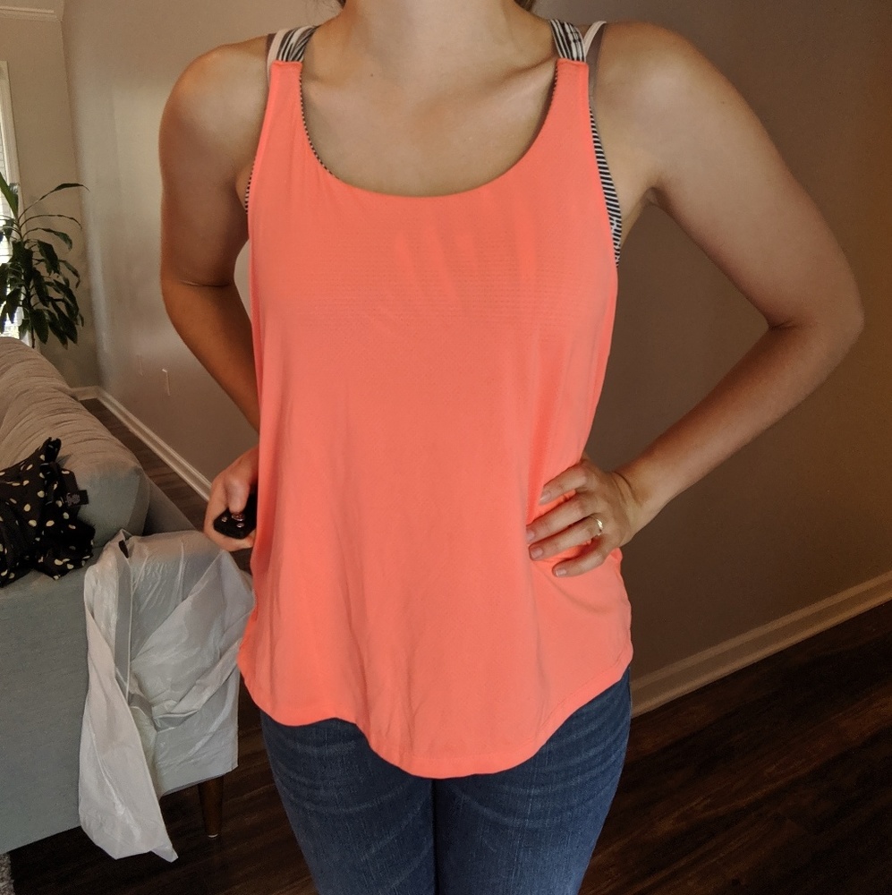 Athletic tank top + built in bra